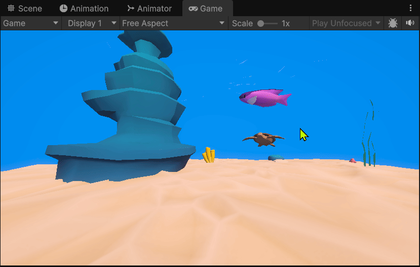 魚が泳いでいるサンプルの画像